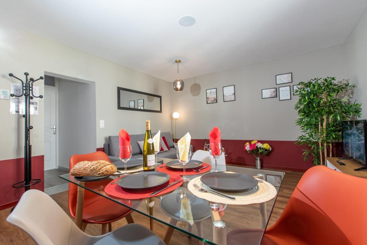 Le Red St Leon : Lit Queen Size * Wifi * Ideal Couple Colmar Dış mekan fotoğraf