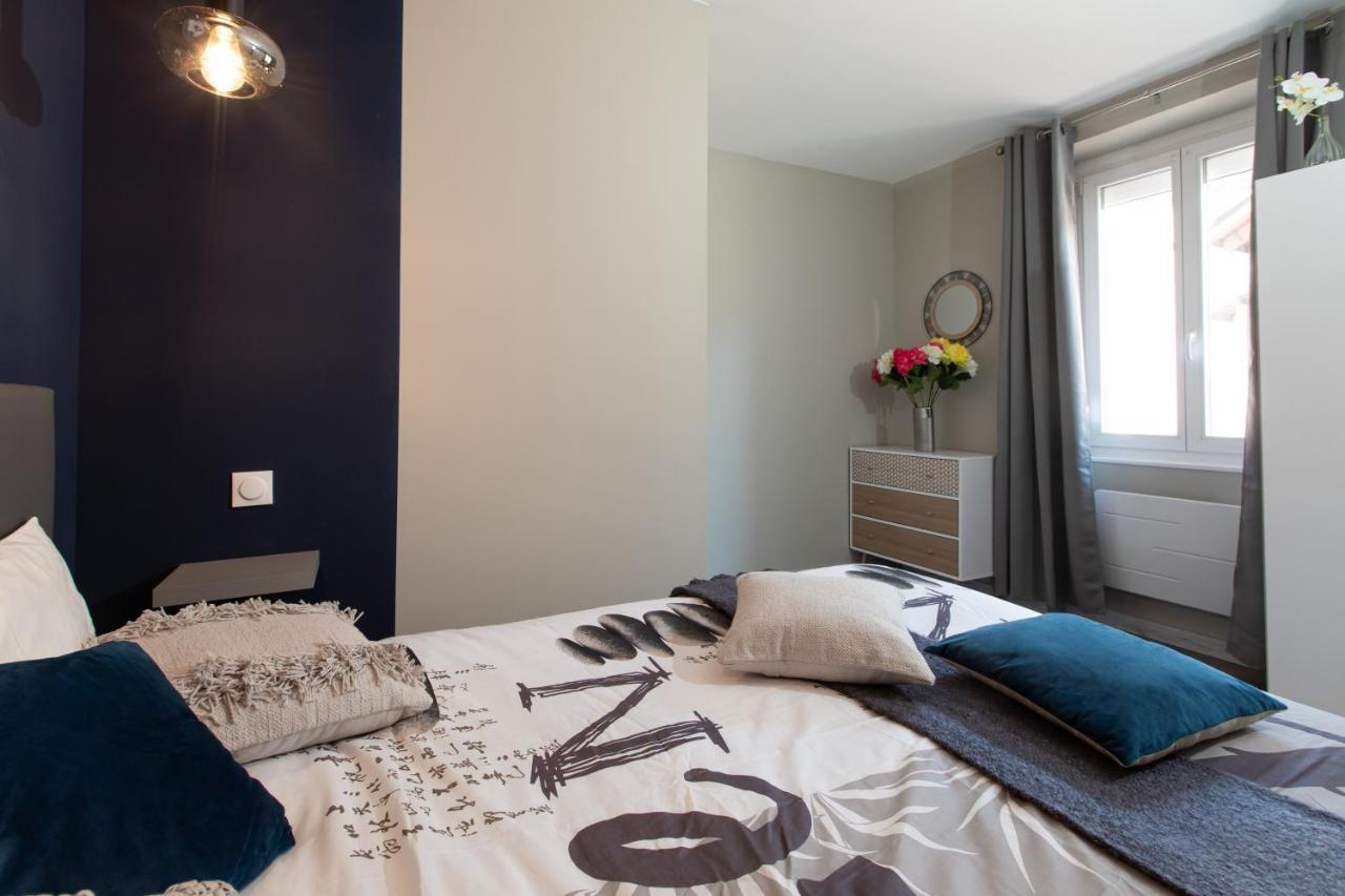 Le Red St Leon : Lit Queen Size * Wifi * Ideal Couple Colmar Dış mekan fotoğraf