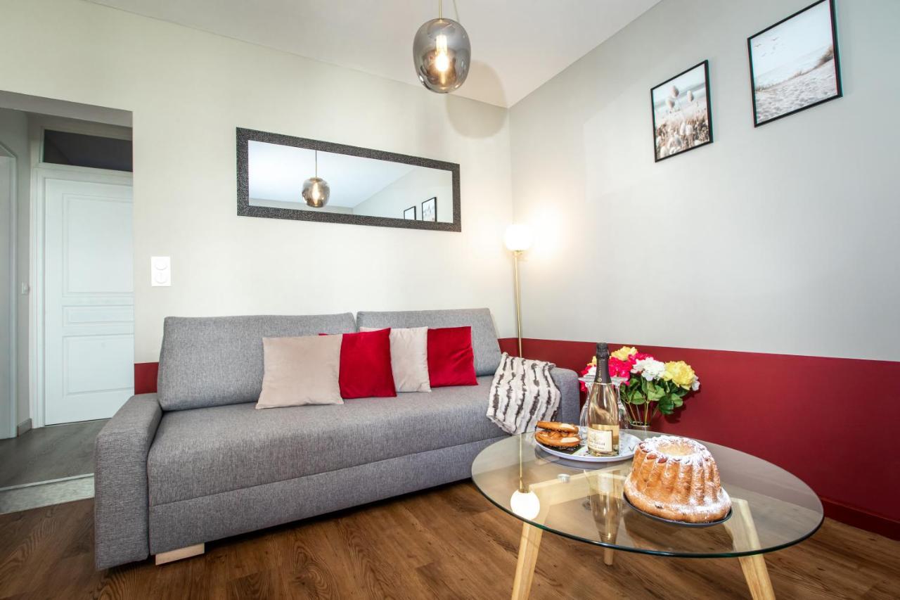 Le Red St Leon : Lit Queen Size * Wifi * Ideal Couple Colmar Dış mekan fotoğraf